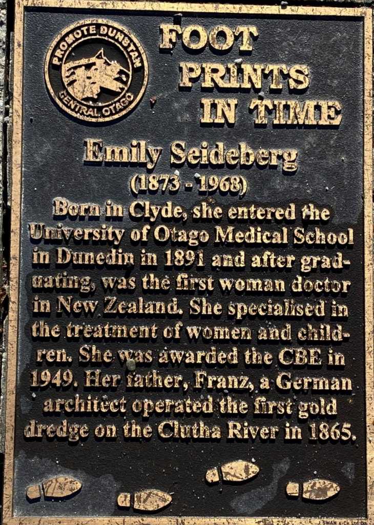 Plaque-e1629772222282.jpg